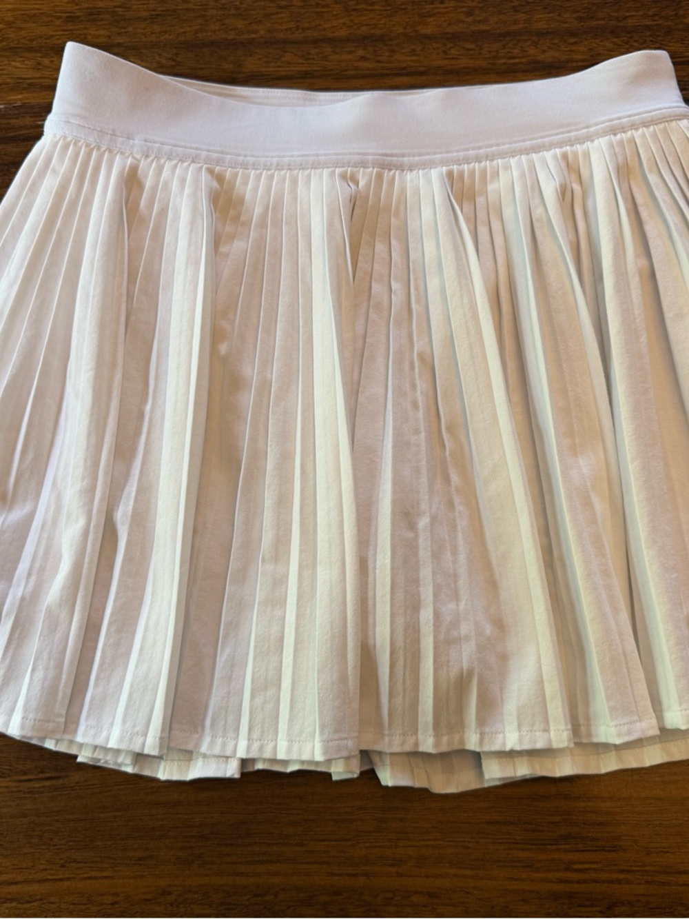 Lululemon Pleated White Women's Skirt Tennis Skirt Size 4